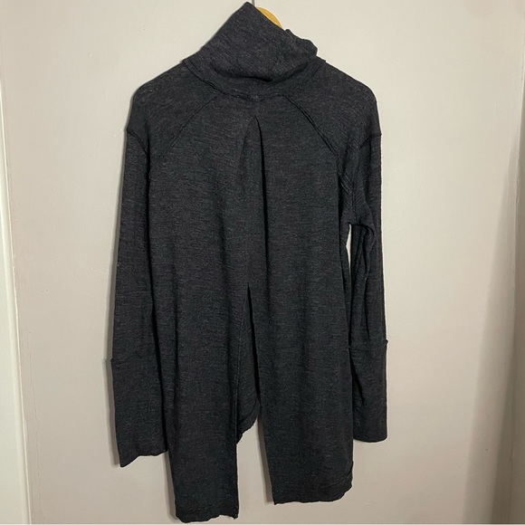 We The Free - Beach Split Back Turtleneck. - Picture 3 of 6